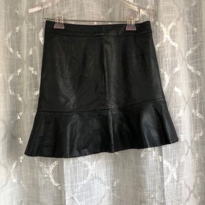 Guess Leather skirt
